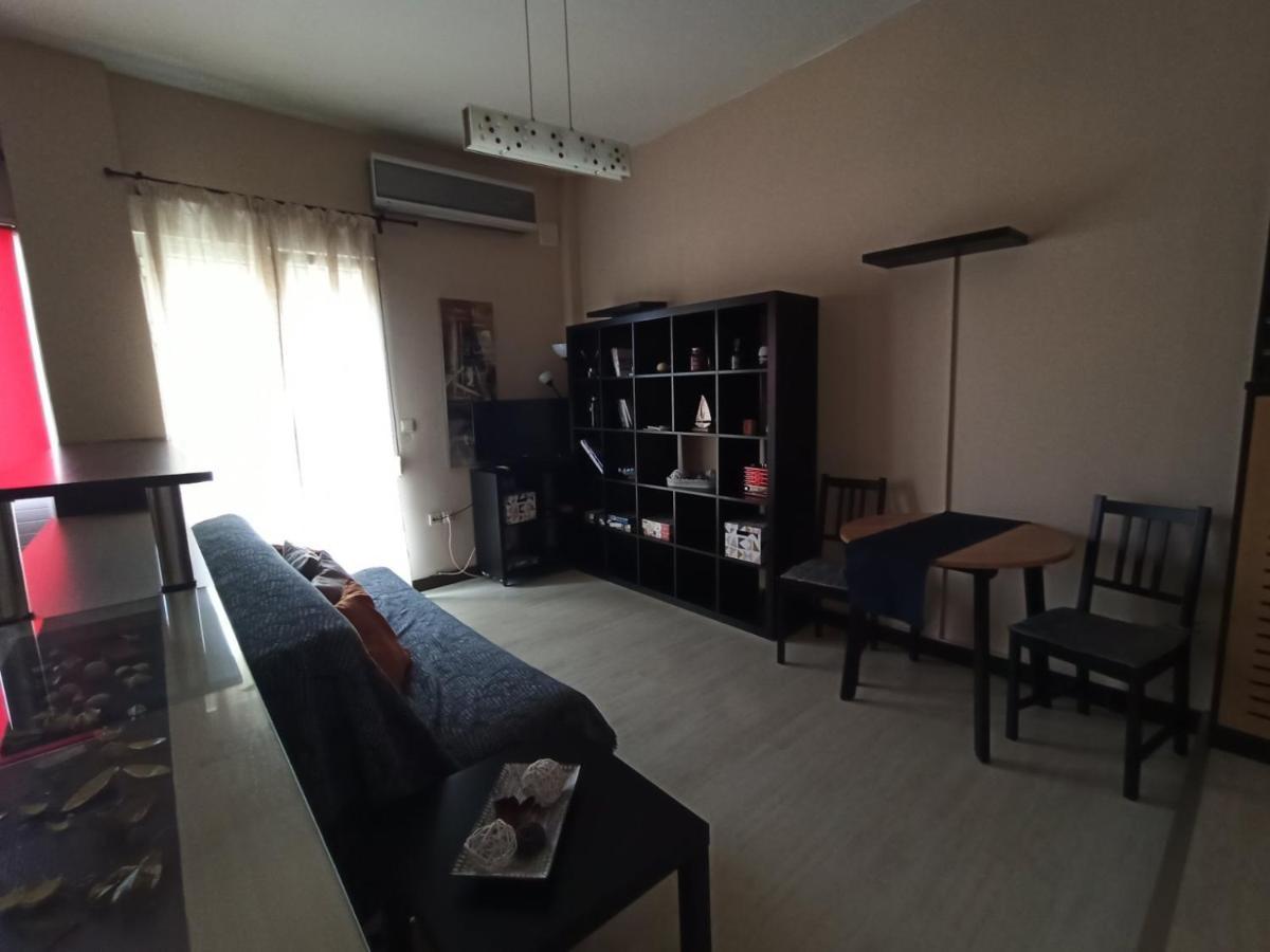 Modern Apartment, 5΄ Walk From Central Metro Station Athena Bagian luar foto
