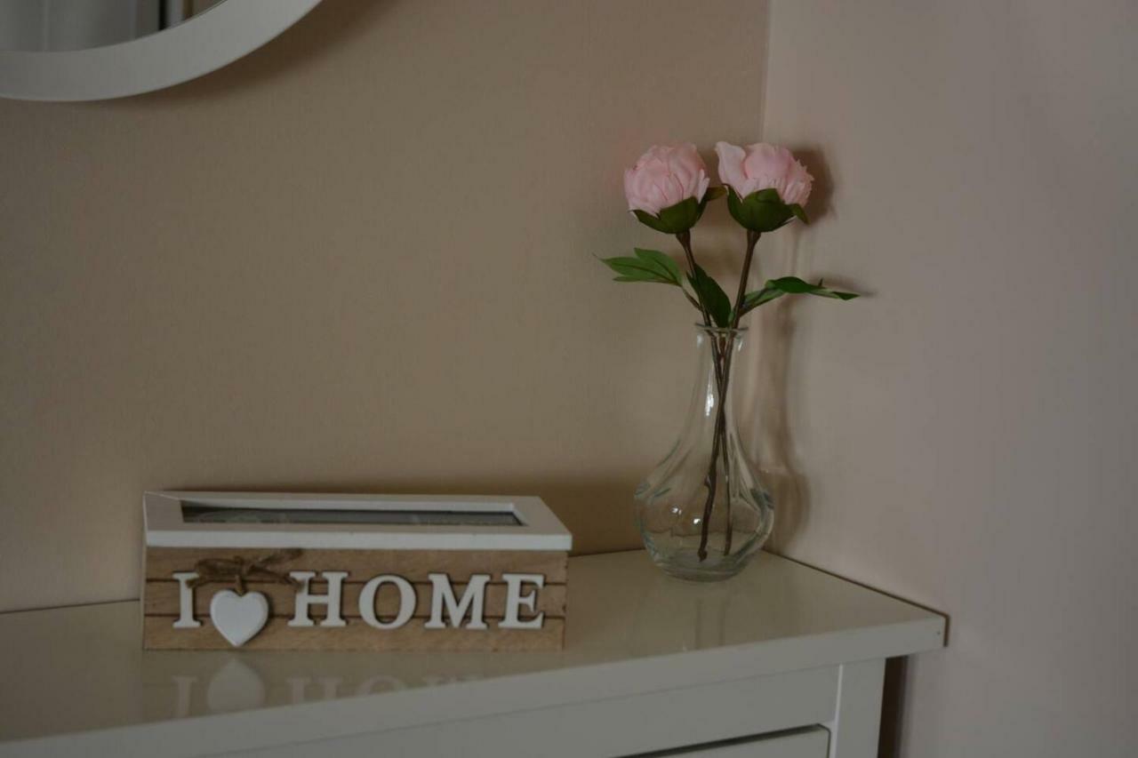Modern Apartment, 5΄ Walk From Central Metro Station Athena Bagian luar foto